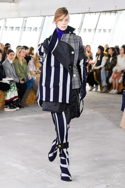 Look 45